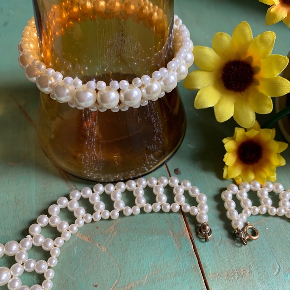 Mid-Century Faux White Pearl Lacy Collar Necklace & Bracelet - Vintage Bride - Picture 12 of 13